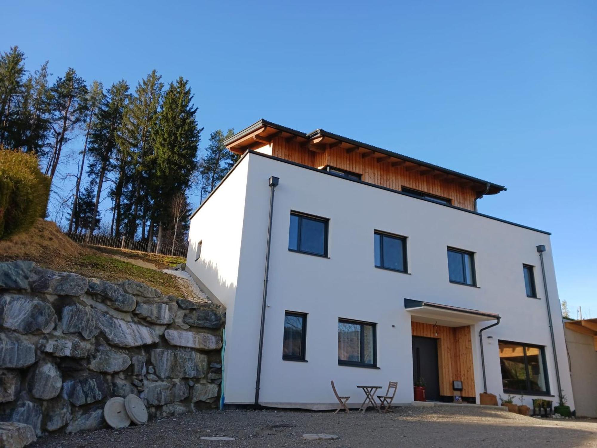 Ferienwohnung Gerlitzenblick フィラハ エクステリア 写真